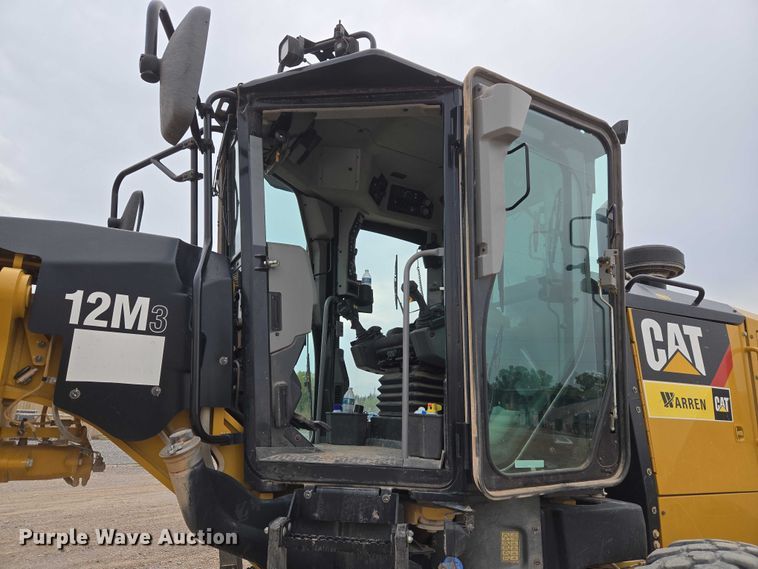 image for item EU3941 2015 Caterpillar 12M3 motor grader