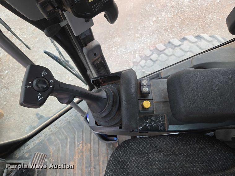 image for item EU3941 2015 Caterpillar 12M3 motor grader