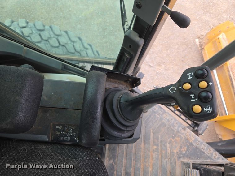 image for item EU3941 2015 Caterpillar 12M3 motor grader