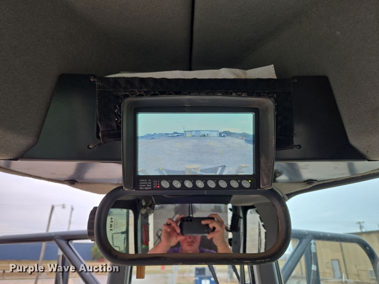 image for item EU3941 2015 Caterpillar 12M3 motor grader