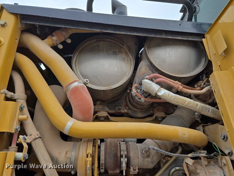 image for item EU3941 2015 Caterpillar 12M3 motor grader