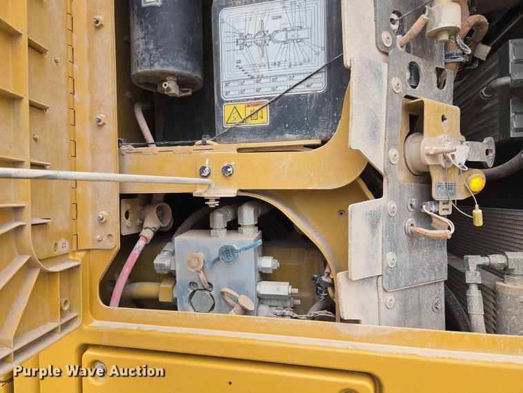 image for item EU3941 2015 Caterpillar 12M3 motor grader