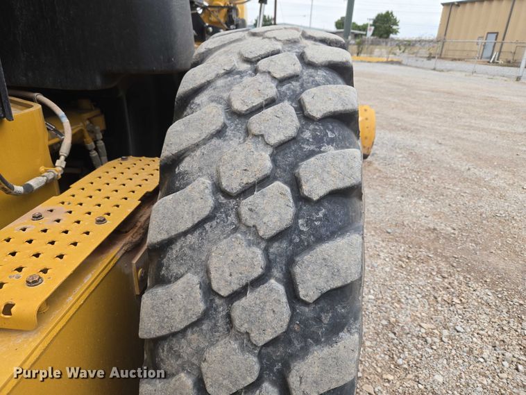 image for item EU3941 2015 Caterpillar 12M3 motor grader