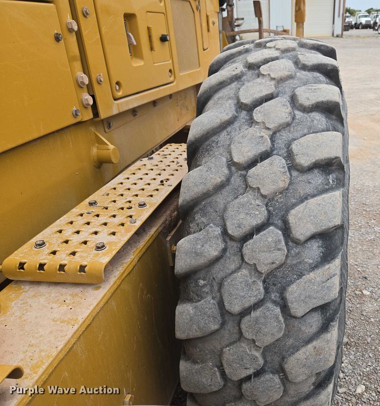 image for item EU3941 2015 Caterpillar 12M3 motor grader