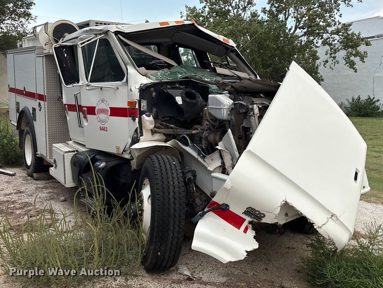 image for item EU4603 2002 International 4800 pumper fire truck