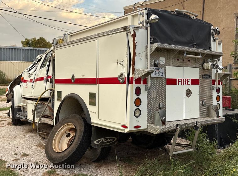 image for item EU4603 2002 International 4800 pumper fire truck