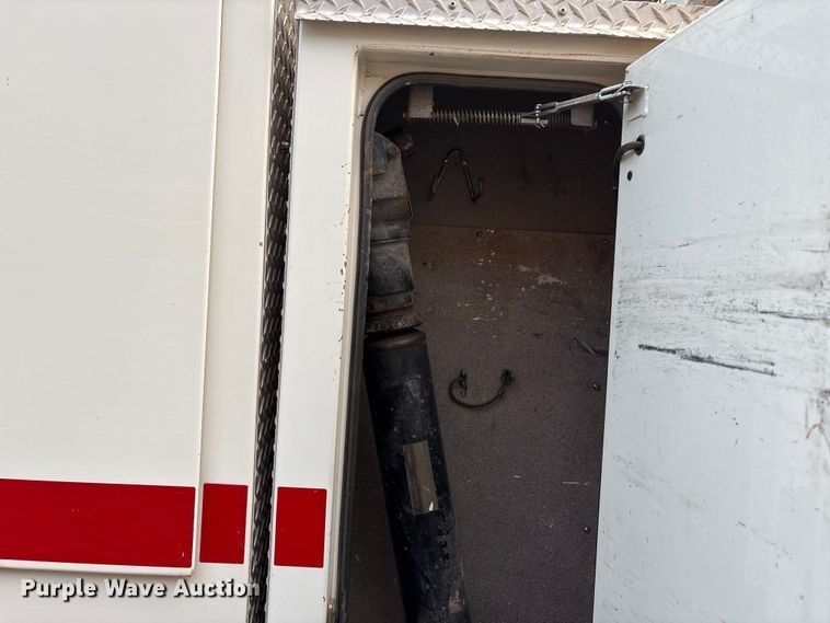 image for item EU4603 2002 International 4800 pumper fire truck