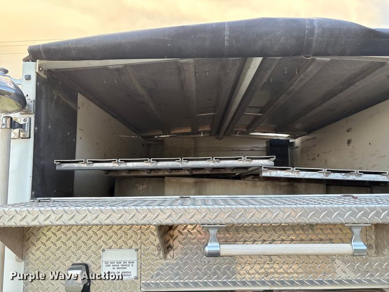 image for item EU4603 2002 International 4800 pumper fire truck