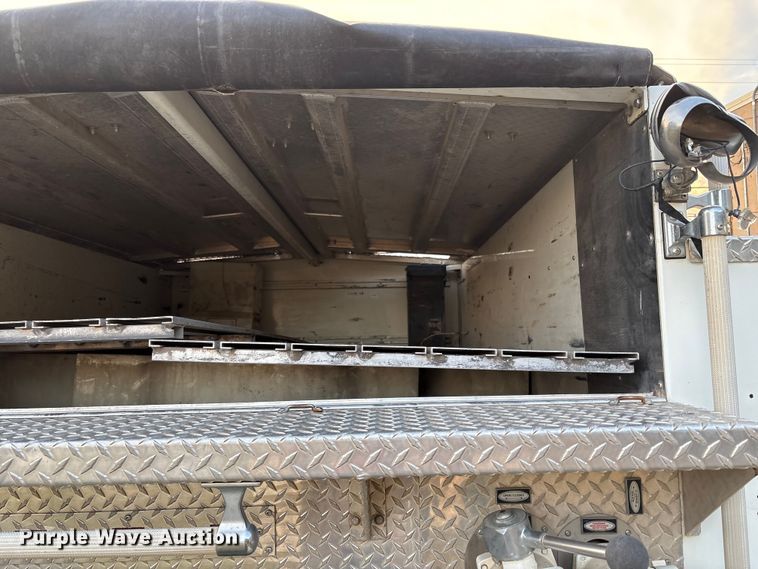 image for item EU4603 2002 International 4800 pumper fire truck