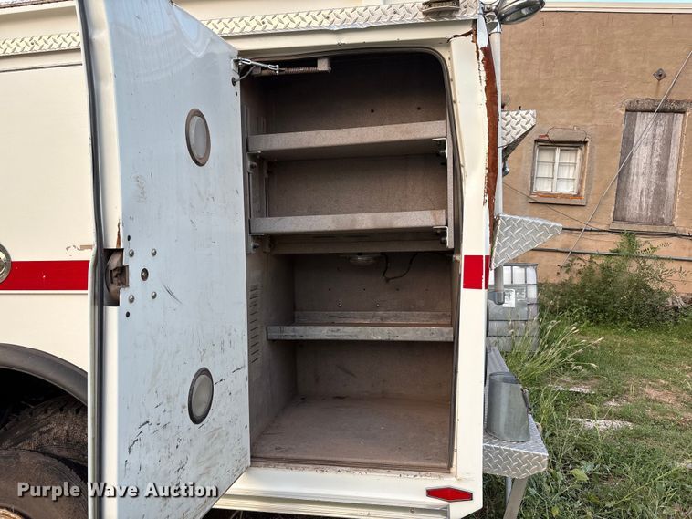 image for item EU4603 2002 International 4800 pumper fire truck