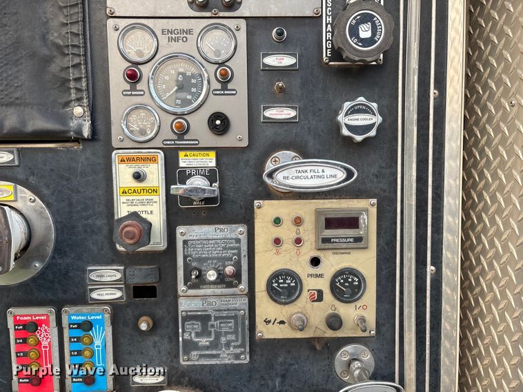 image for item EU4603 2002 International 4800 pumper fire truck