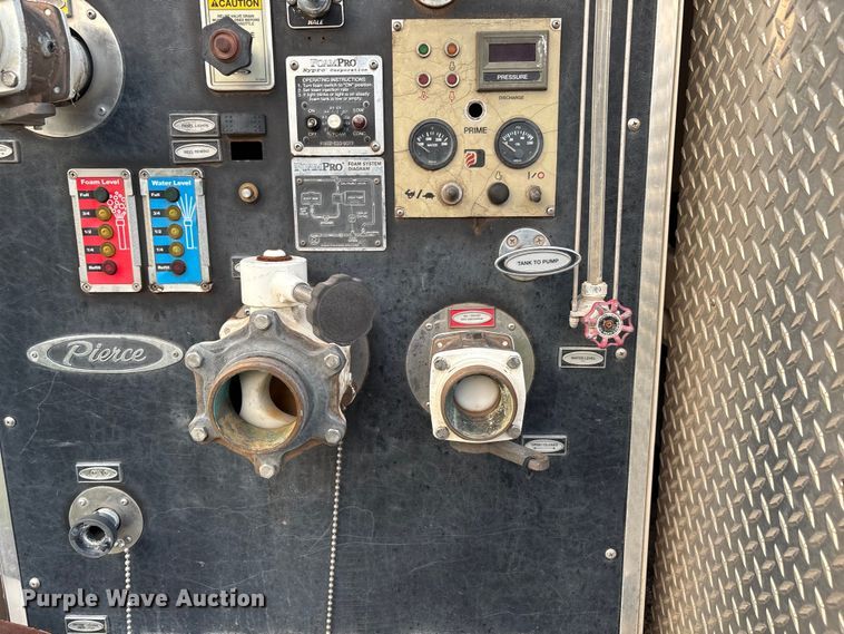 image for item EU4603 2002 International 4800 pumper fire truck