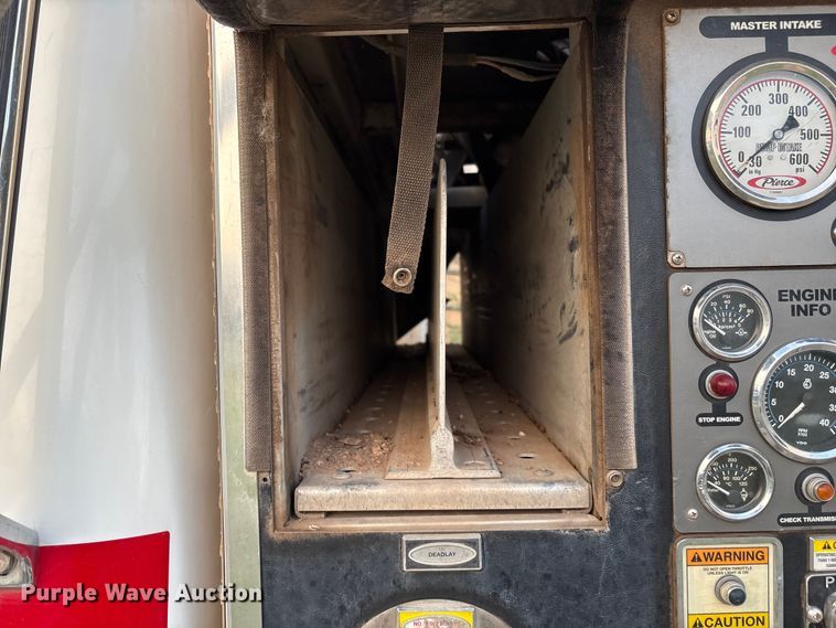 image for item EU4603 2002 International 4800 pumper fire truck