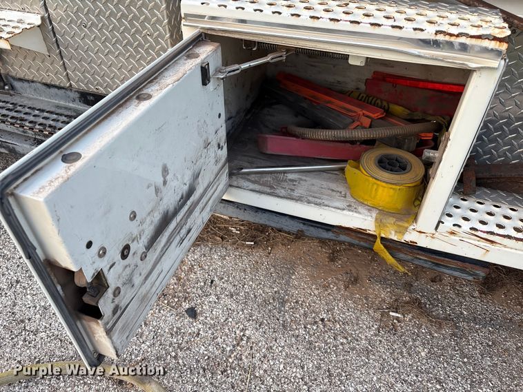 image for item EU4603 2002 International 4800 pumper fire truck