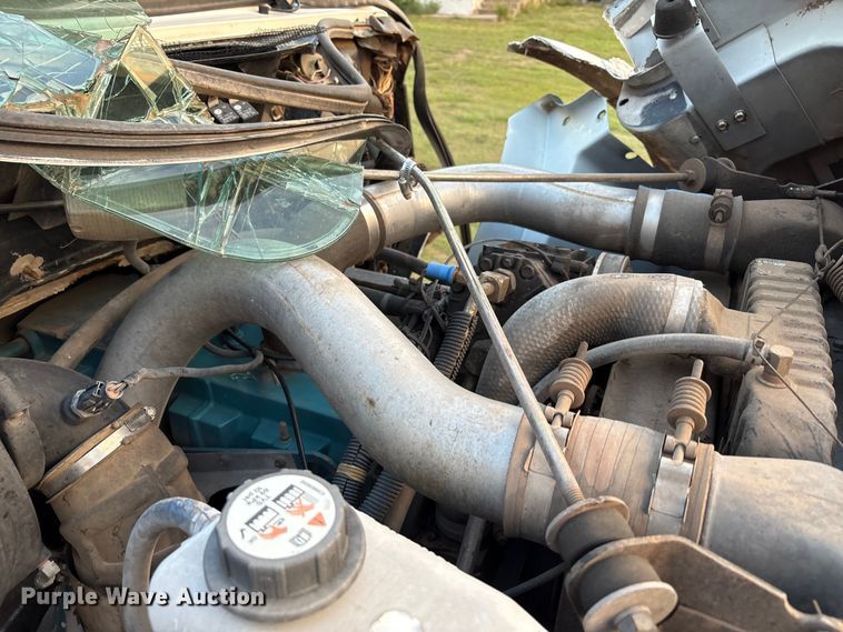 image for item EU4603 2002 International 4800 pumper fire truck