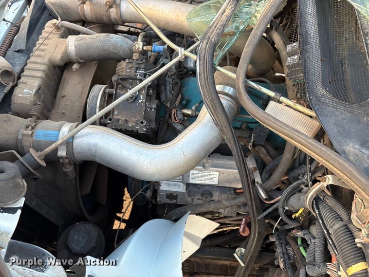 image for item EU4603 2002 International 4800 pumper fire truck