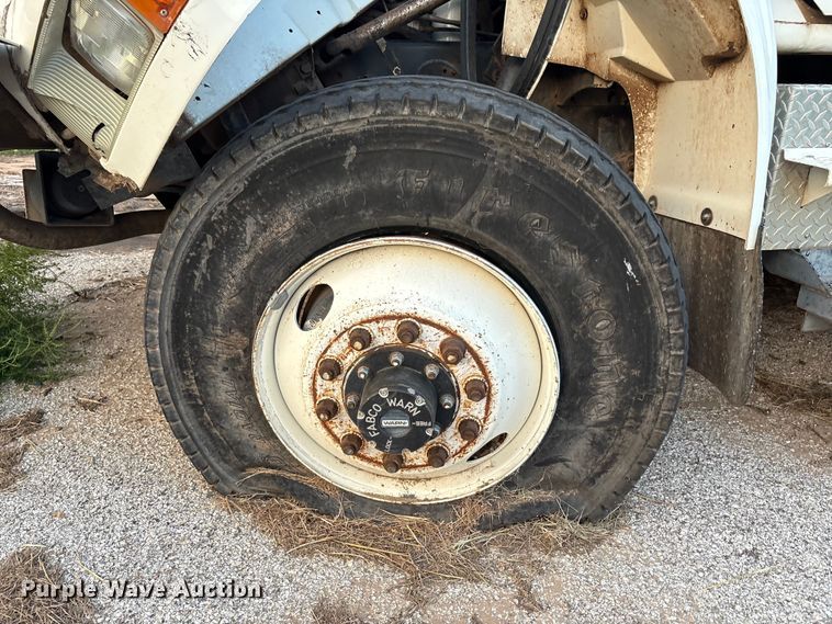 image for item EU4603 2002 International 4800 pumper fire truck