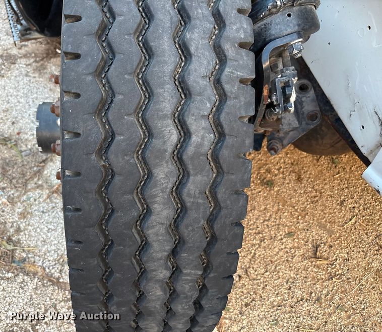 image for item EU4603 2002 International 4800 pumper fire truck