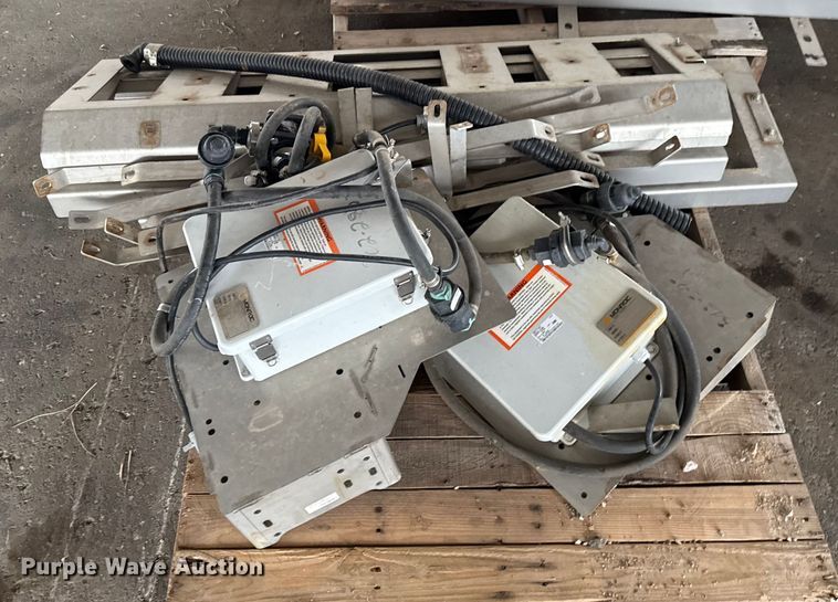 image for item EU5024 Monroe truck parts 