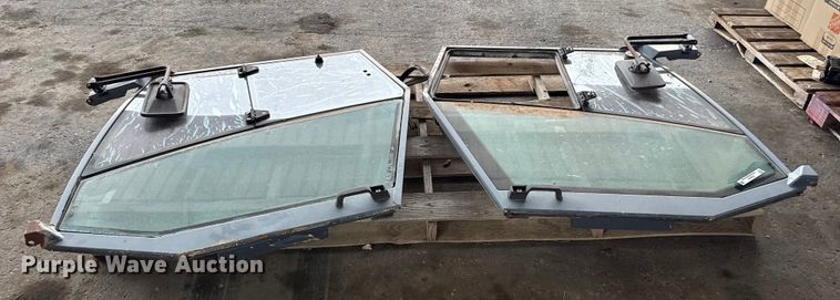 image for item EU5026 (2) Hamm doors