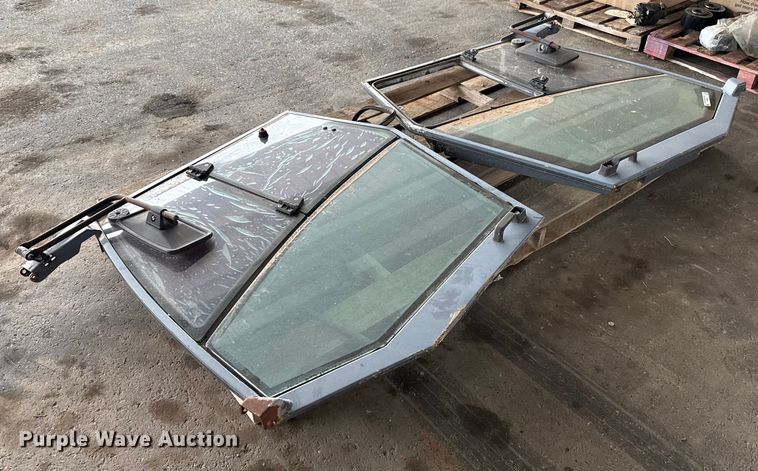 image for item EU5026 (2) Hamm doors