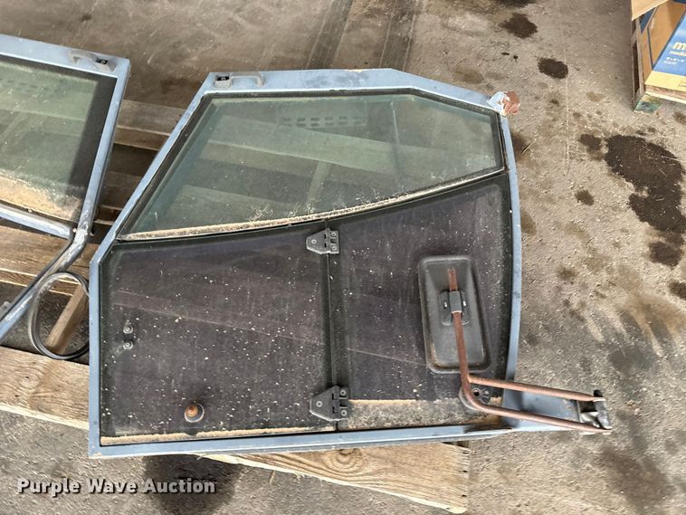 image for item EU5026 (2) Hamm doors