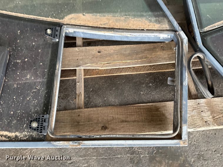 image for item EU5026 (2) Hamm doors