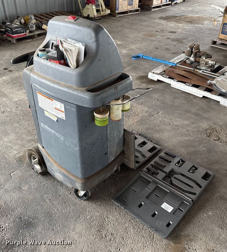 image for item EU5029 Robinair 34988 AC service machine