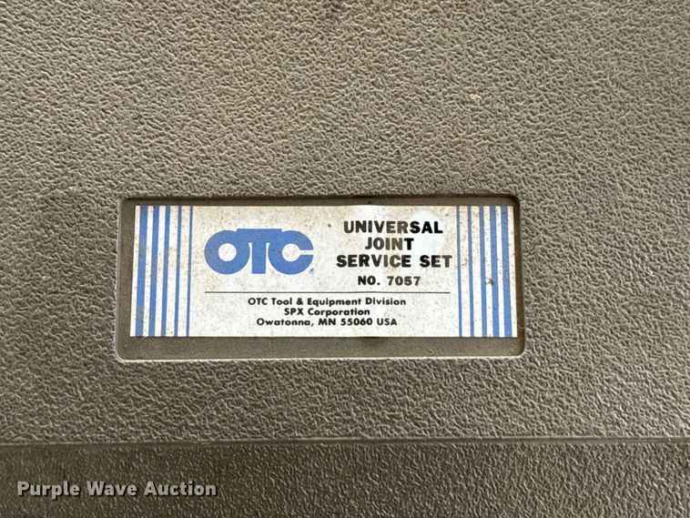 image for item EU5029 Robinair 34988 AC service machine