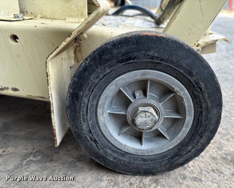 image for item EU5030 2007 Ingersoll Rand WS1813OH concrete saw