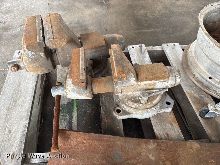 image for item EU5034 Tools