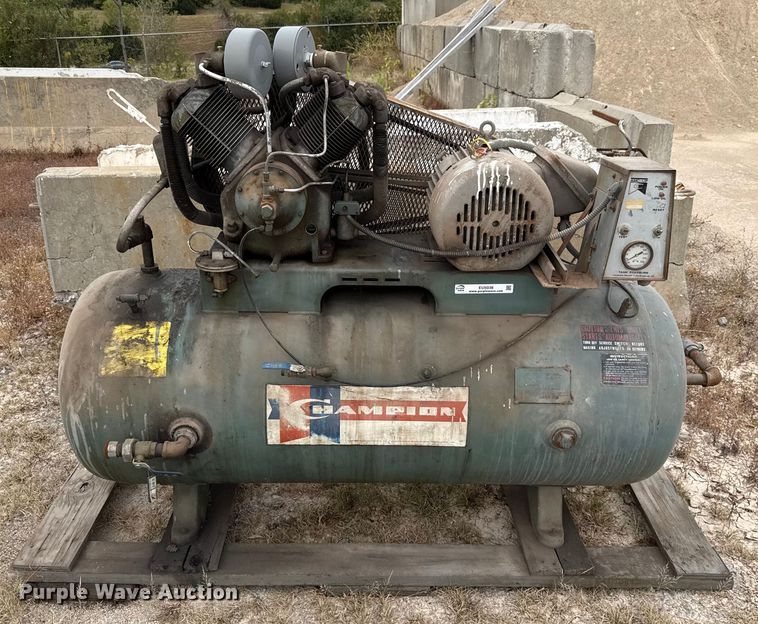 image for item EU5036 Champion air compressor
