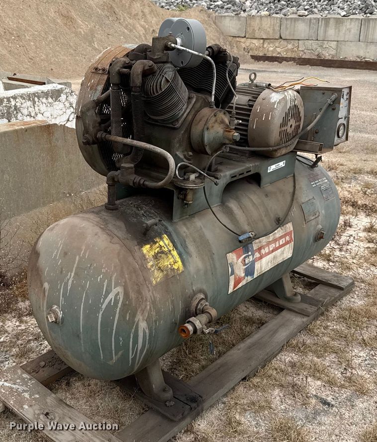 image for item EU5036 Champion air compressor