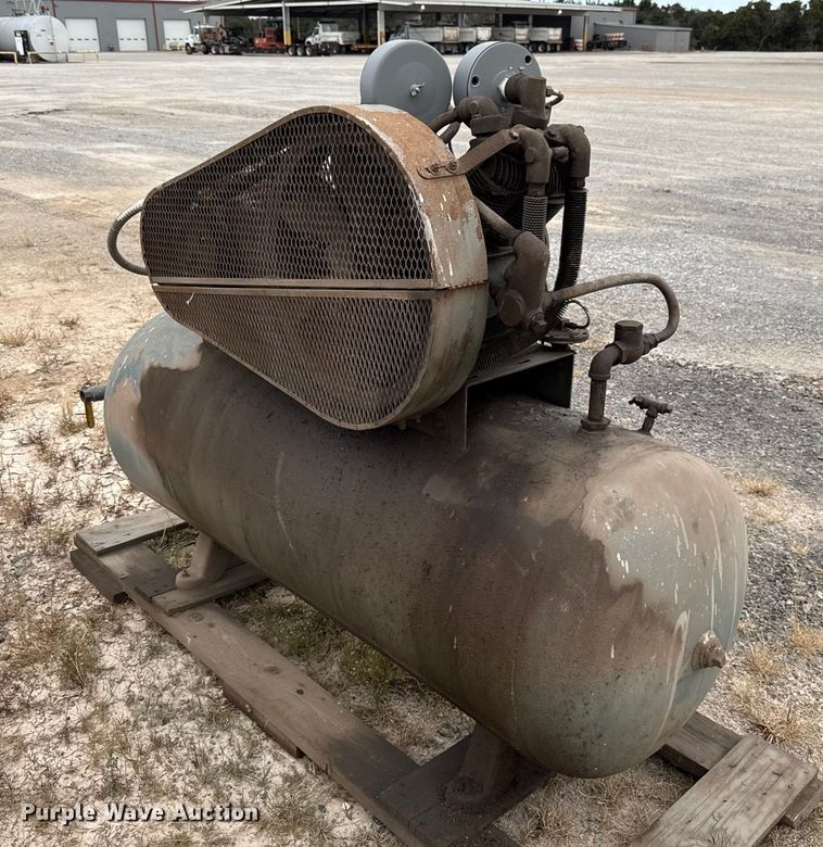 image for item EU5036 Champion air compressor