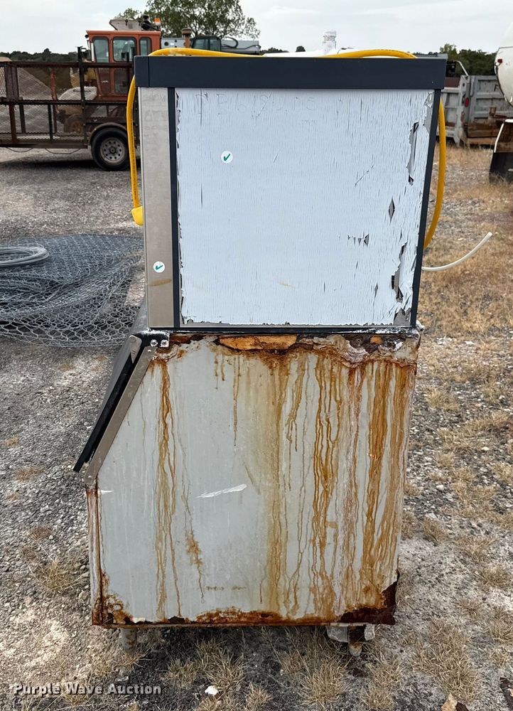 image for item EU5037 Scotsman C0330SA-1A ice machine