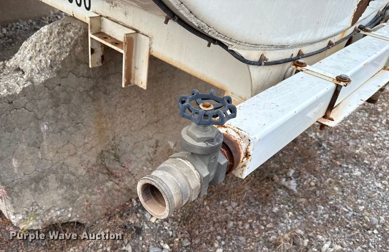 image for item EU5040 Rosco DS4000 water tank bed