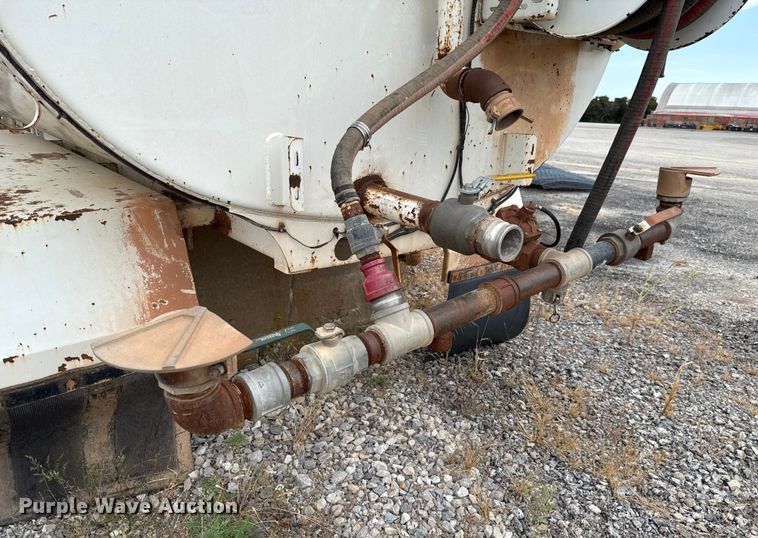 image for item EU5040 Rosco DS4000 water tank bed