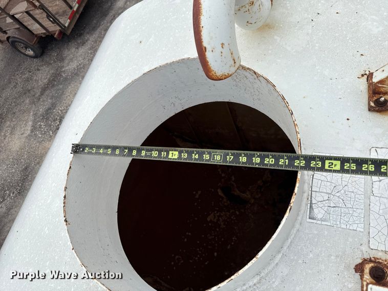 image for item EU5040 Rosco DS4000 water tank bed