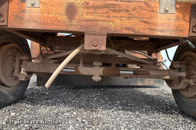 image for item EU5043 1998 Broce RJ350 broom