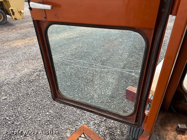 image for item EU5043 1998 Broce RJ350 broom