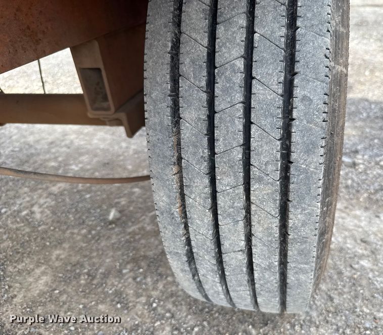 image for item EU5043 1998 Broce RJ350 broom