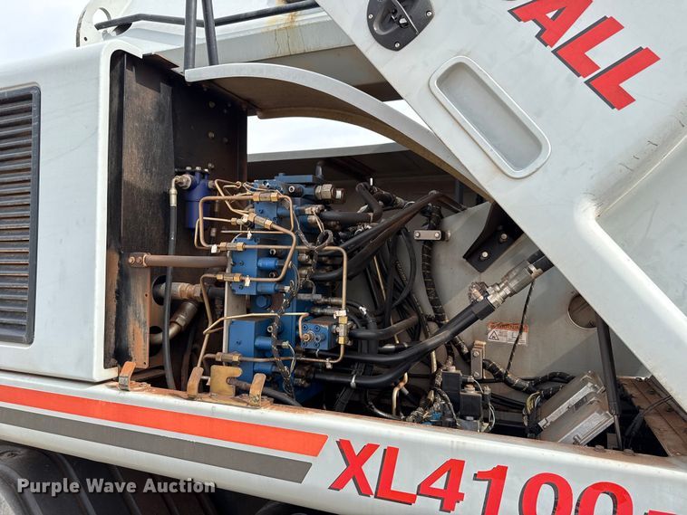 image for item EU5045 Gradall XL4100 III wheeled excavator