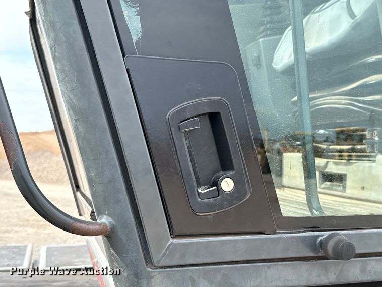 image for item EU5045 Gradall XL4100 III wheeled excavator