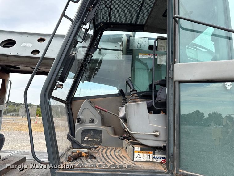 image for item EU5045 Gradall XL4100 III wheeled excavator