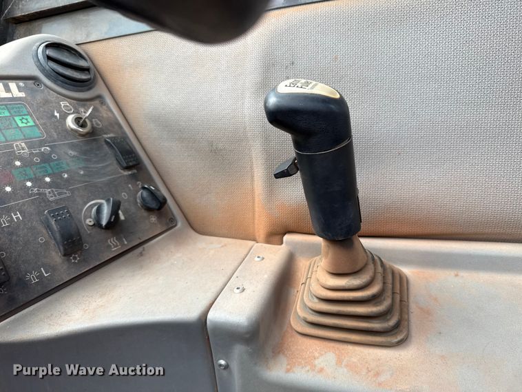 image for item EU5045 Gradall XL4100 III wheeled excavator