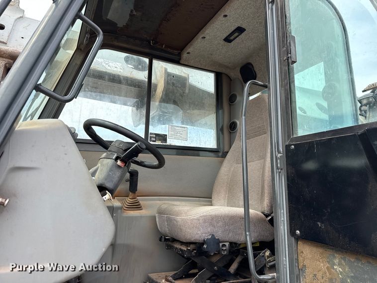 image for item EU5045 Gradall XL4100 III wheeled excavator