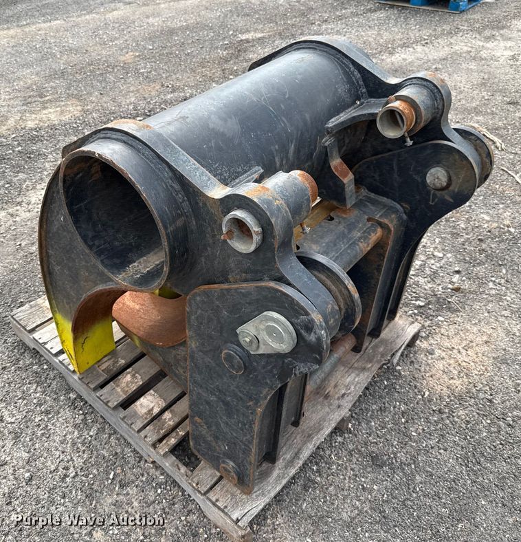 image for item EU5045 Gradall XL4100 III wheeled excavator