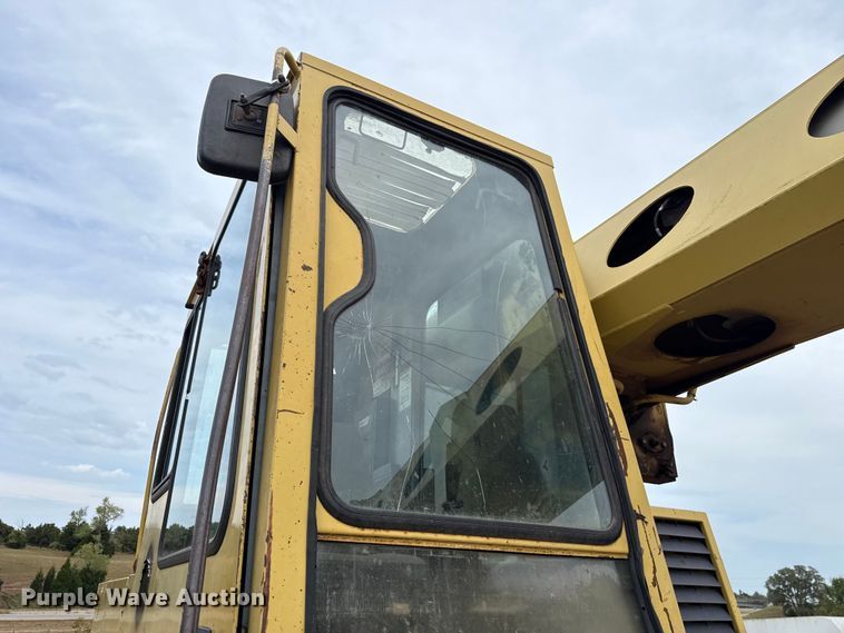 image for item EU5046 Gradall XL 4100 wheeled excavator