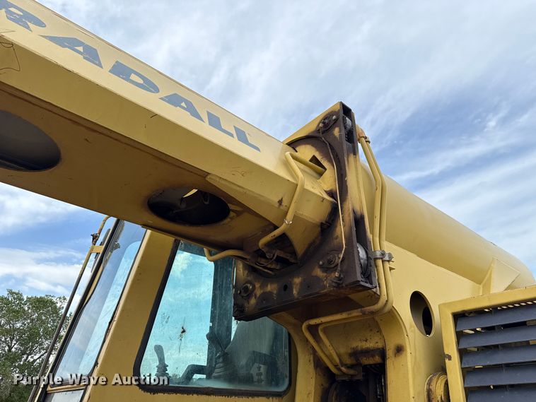 image for item EU5046 Gradall XL 4100 wheeled excavator