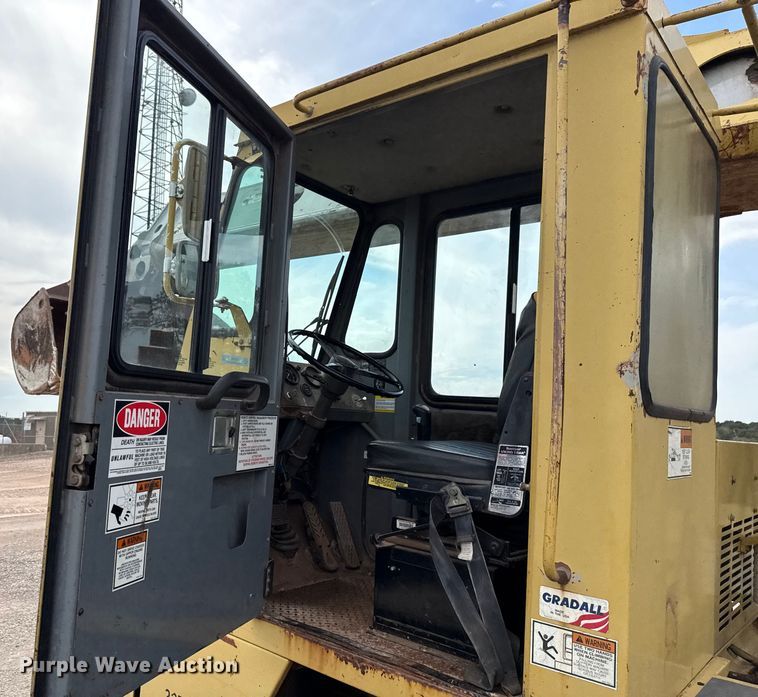 image for item EU5046 Gradall XL 4100 wheeled excavator